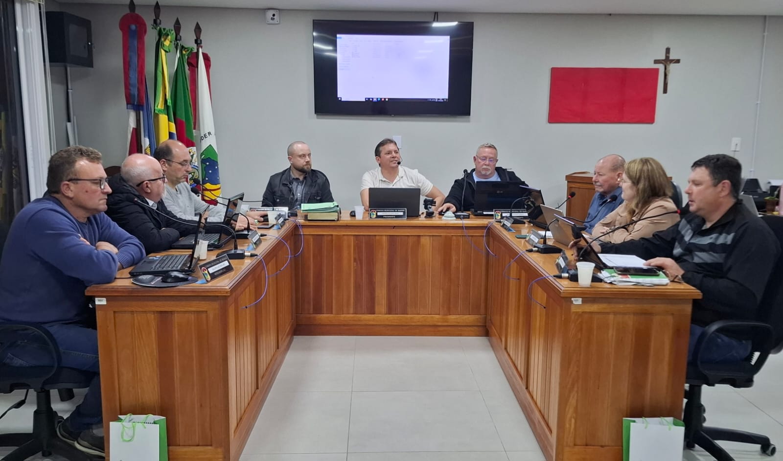 Sessão 06/10/2025