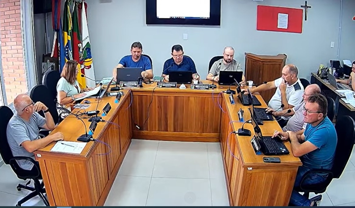 VEREADORES REALIZAM SESSÃO EXTRAORDINÁRIA!!!